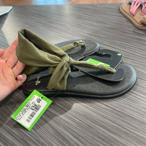 Sanuk Yoga Sling Ella Sandals - Picture 2 of 2